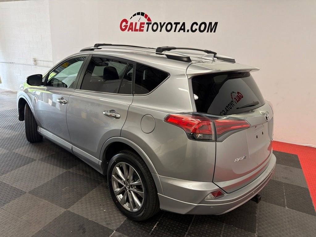 Used 2017 Toyota RAV4 Platinum AWD/4WD image 9