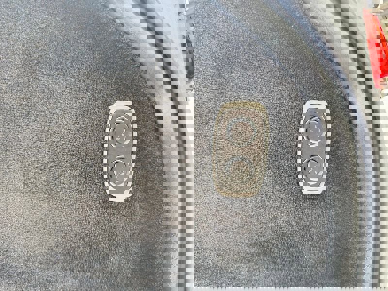 Used 2021 Aston Martin DBX image 38