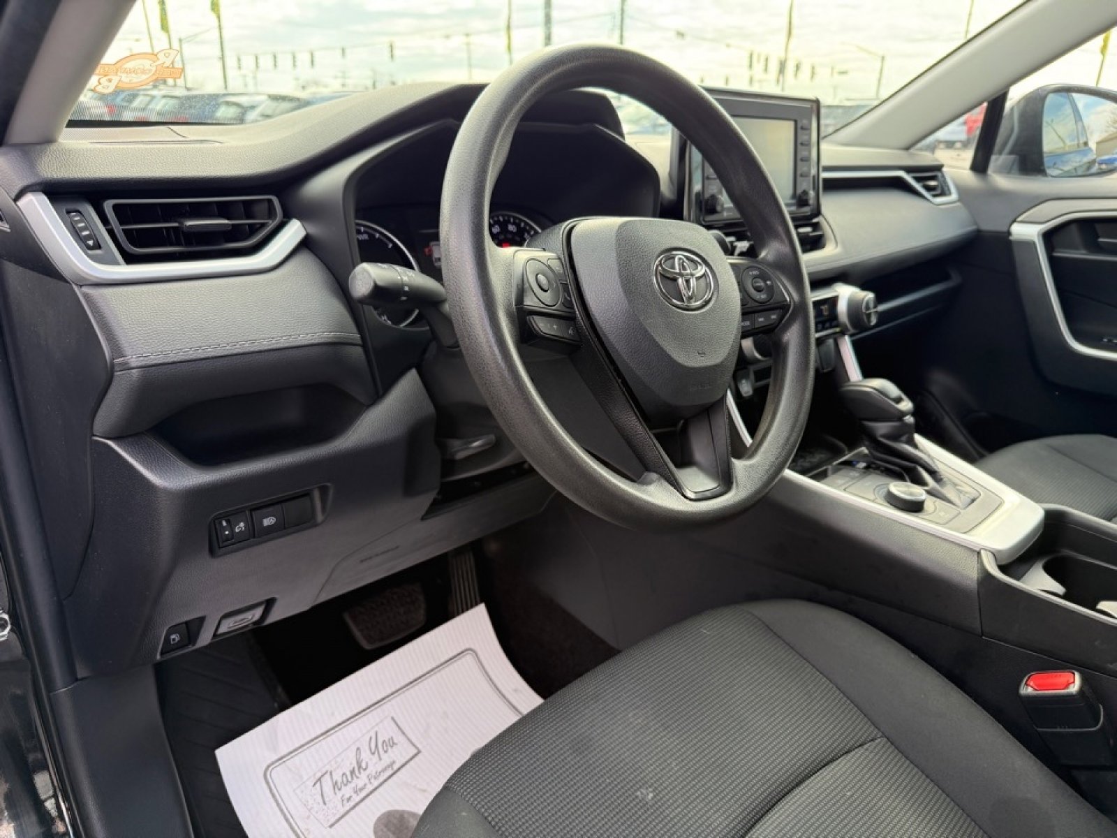 Used 2021 Toyota RAV4 LE AWD/4WD image 17