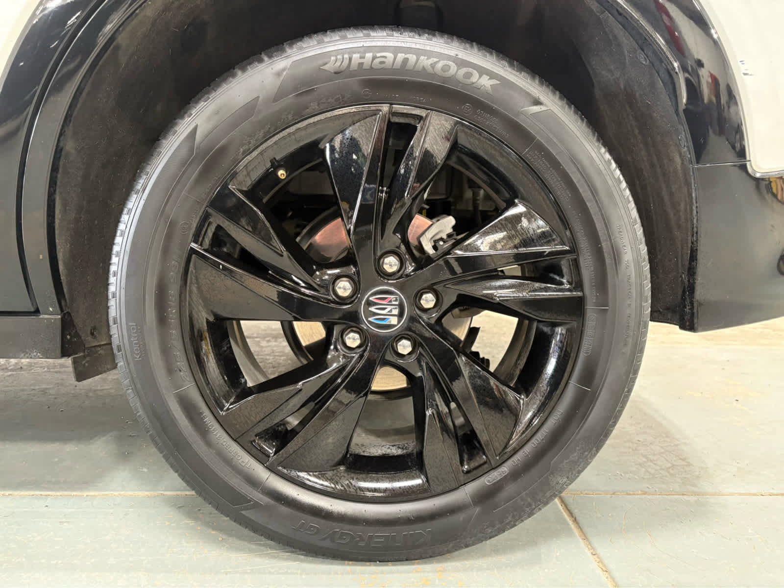 Certified 2024 Buick Encore GX Sport Touring image 11