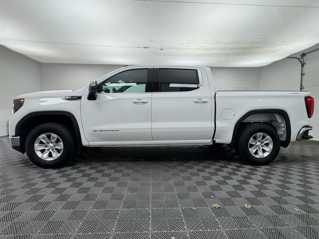 Used 2025 GMC Sierra 1500 SLE image 11
