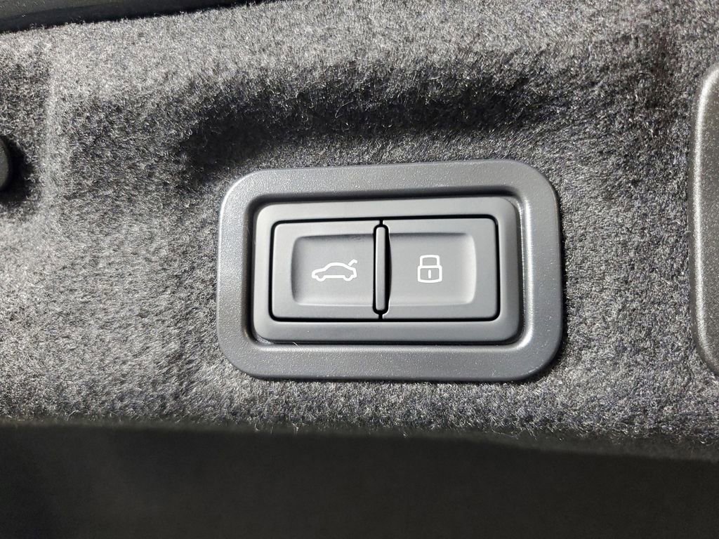 New 2026 Audi A6 Prestige AWD/4WD image 10