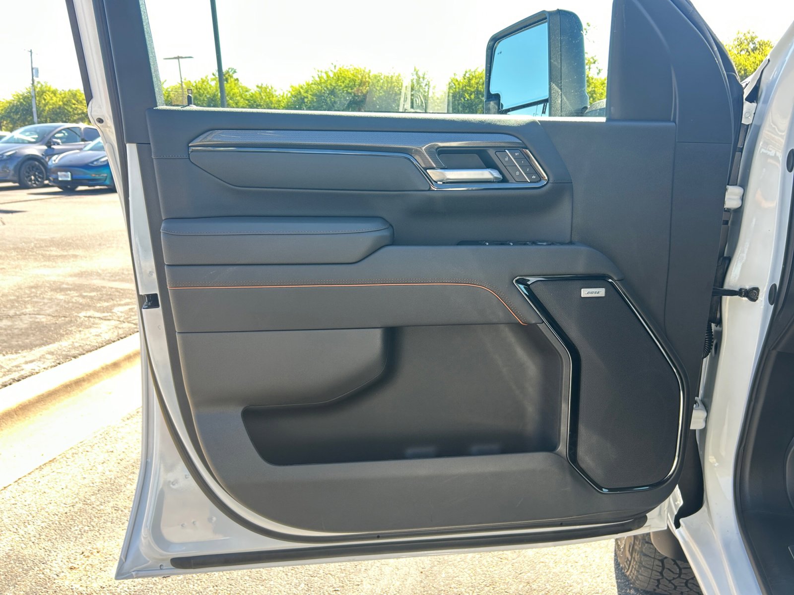 New 2026 GMC Sierra 2500 AT4 w/ AT4 Premium Plus Package AWD/4WD image 29