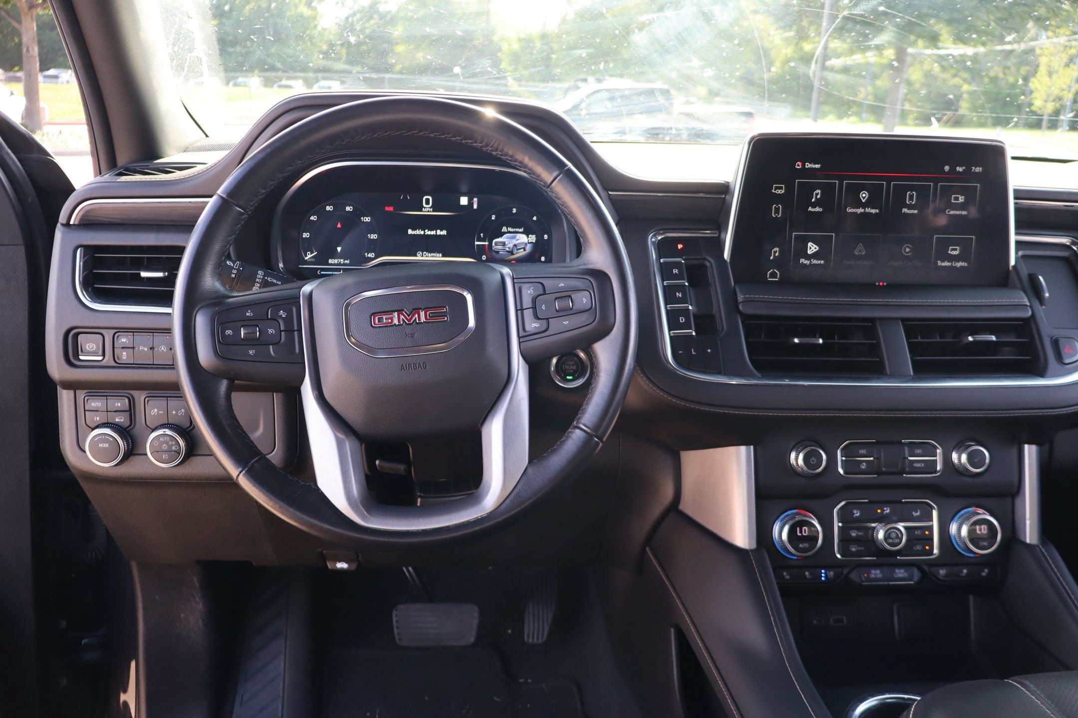 Used 2023 GMC Yukon SLT AWD/4WD image 17