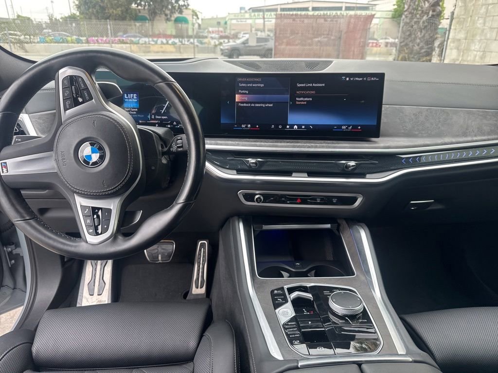 Certified 2024 BMW X6 xDrive40i w/ Premium Package AWD/4WD image 17