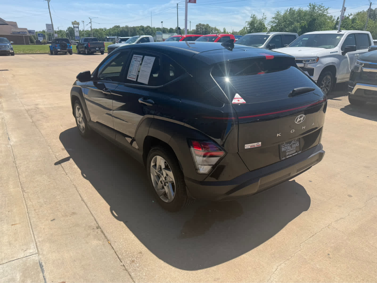 Used 2025 Hyundai Kona SE FWD image 4