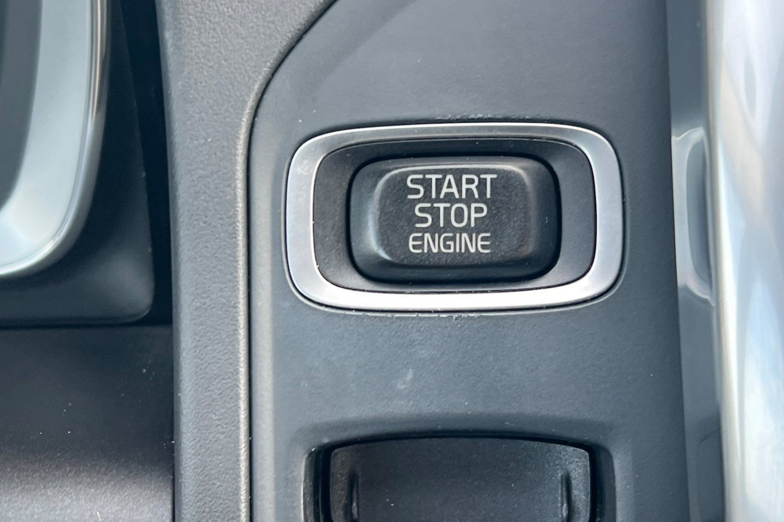 Used 2015 Volvo XC60 T5 image 20