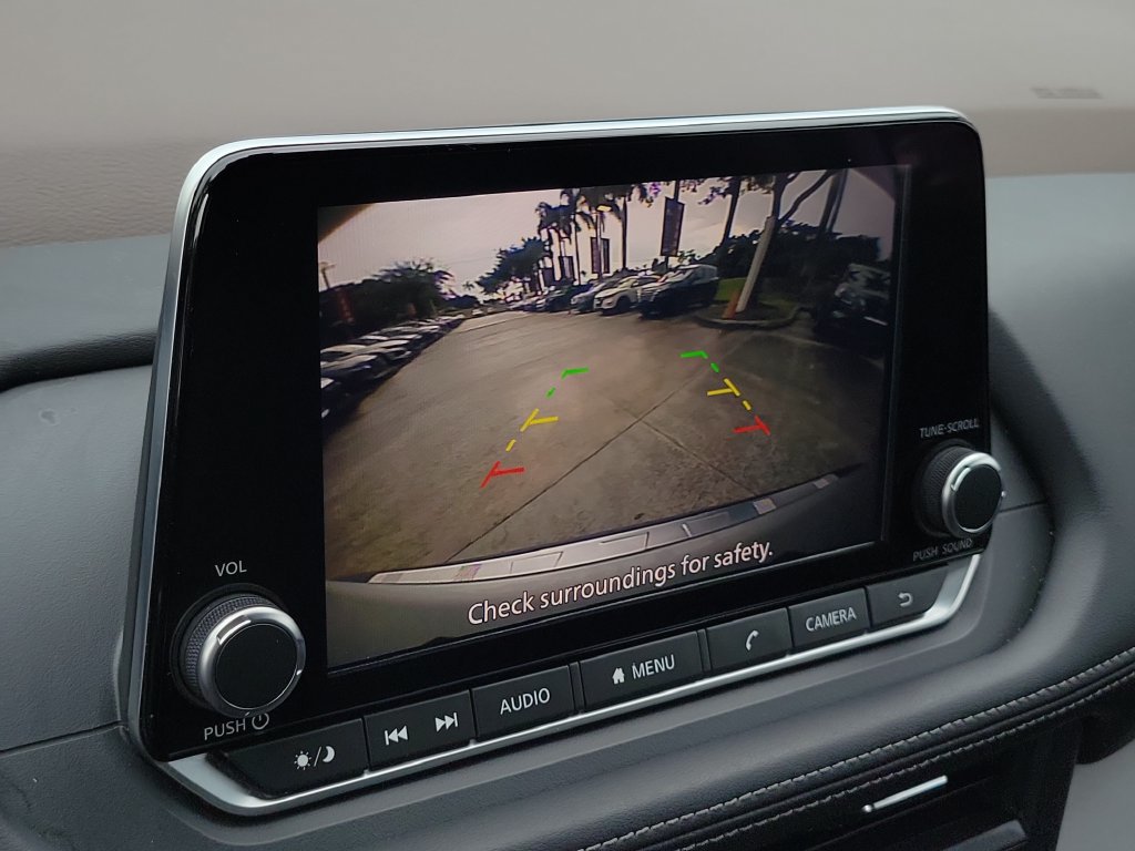 Certified 2023 Nissan Rogue SV FWD image 27