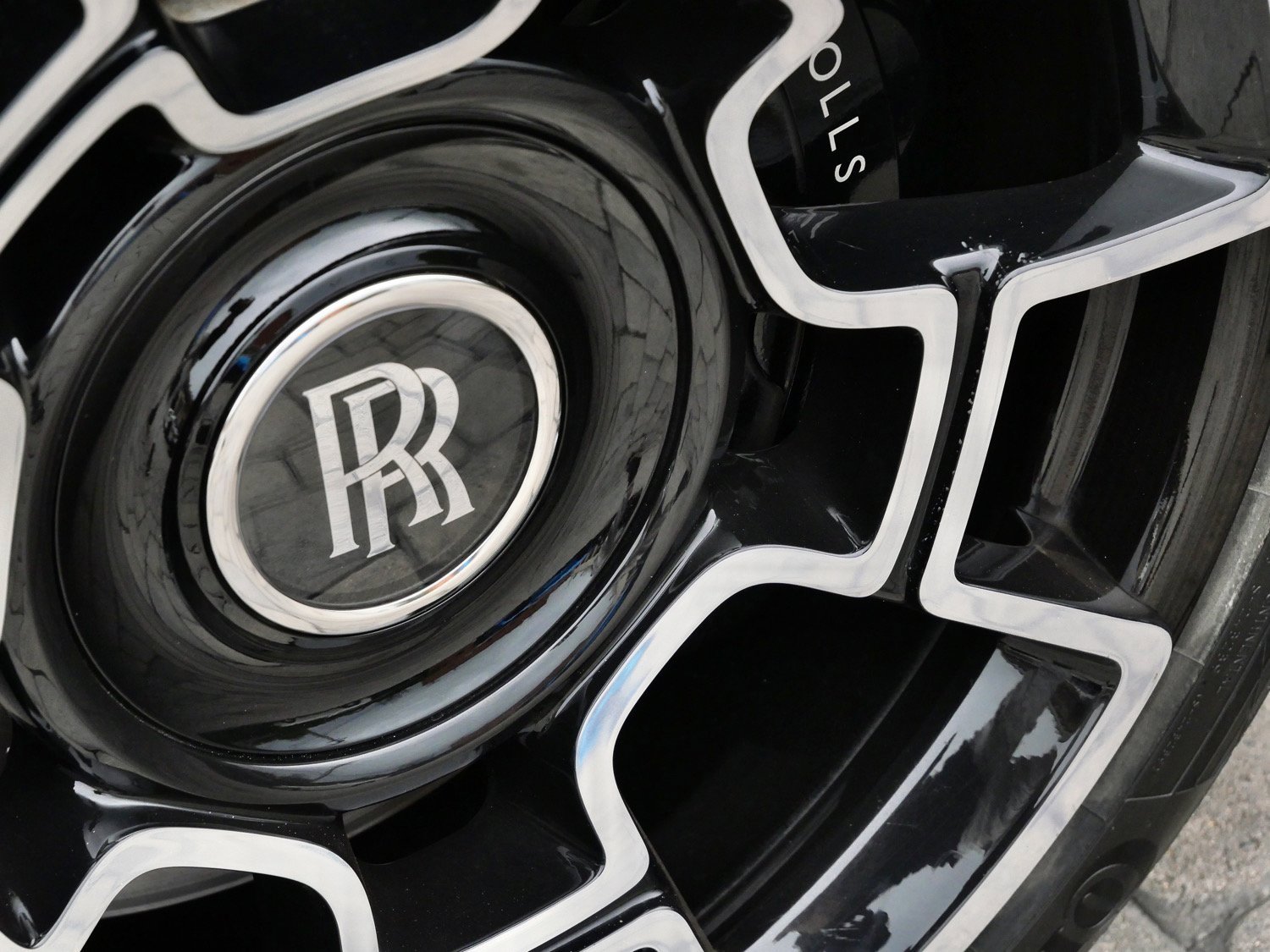 Certified 2020 Rolls-Royce Dawn image 25