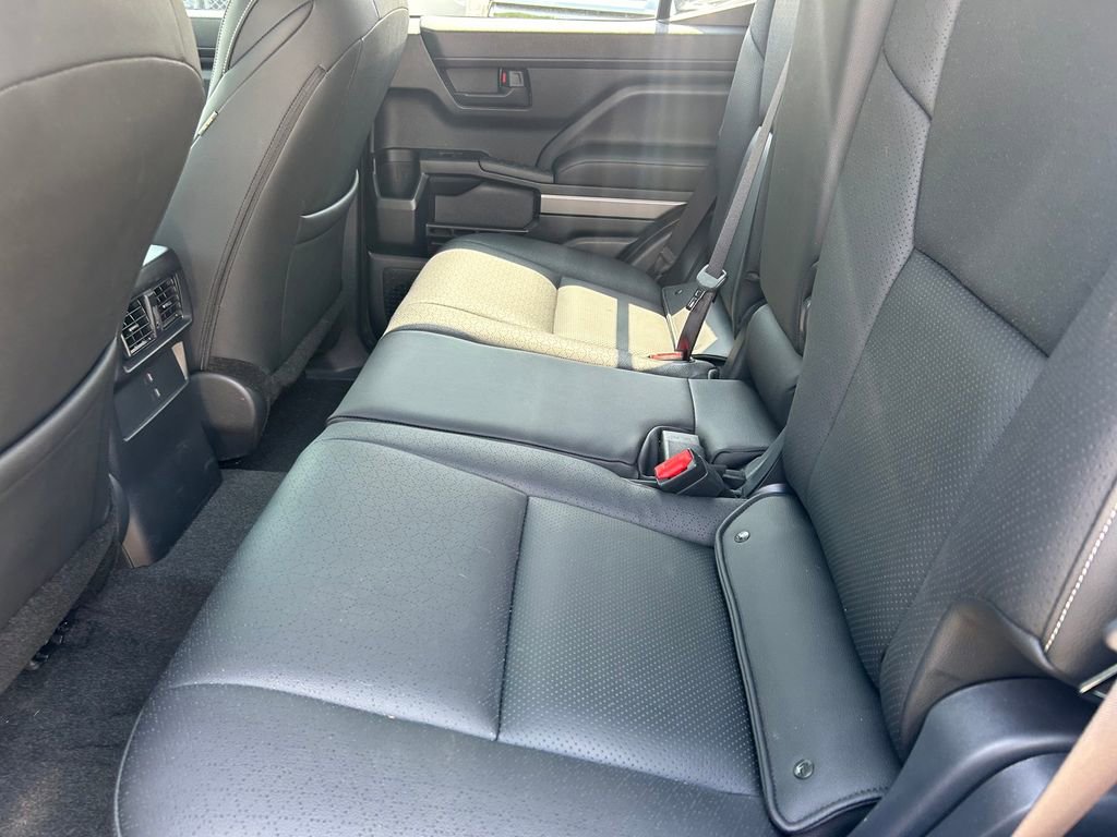 Used 2025 Toyota 4Runner SR5 RWD image 17