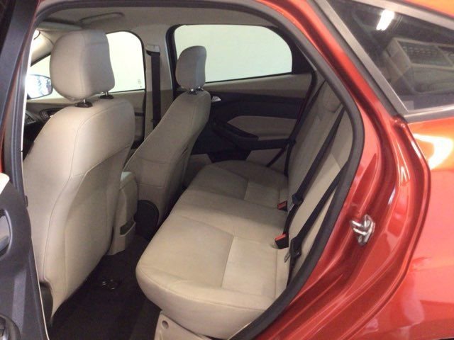Used 2018 Ford Focus SE FWD image 9