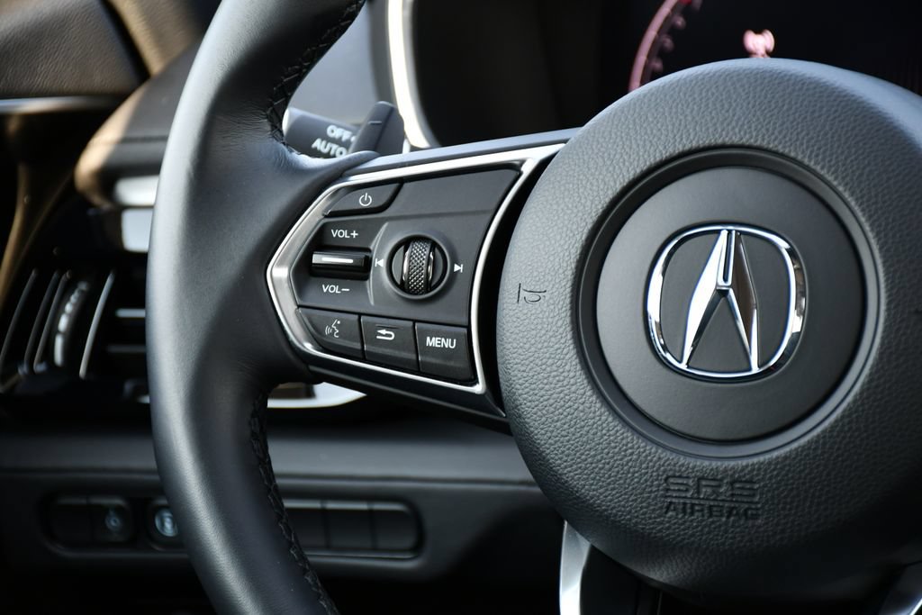 Certified 2026 Acura MDX w/ Technology Package FWD image 33