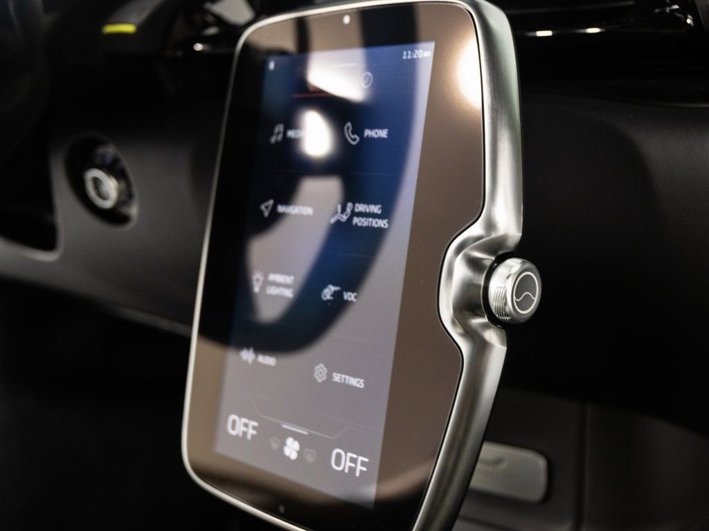 Used 2023 McLaren Artura image 24