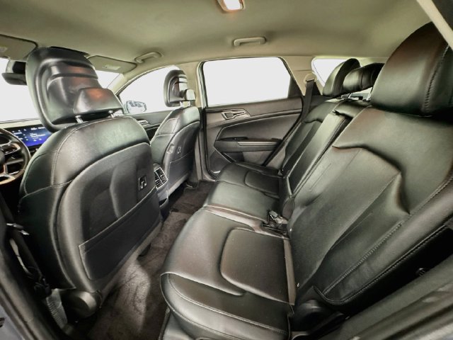 Used 2024 Kia Sportage EX FWD image 22