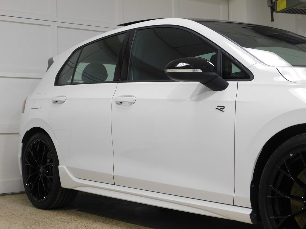 Used 2025 Volkswagen Golf R Black Edition image 13