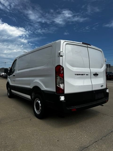 New 2026 Ford Transit 150 Low Roof w/ Load Area Protection Package RWD image 5
