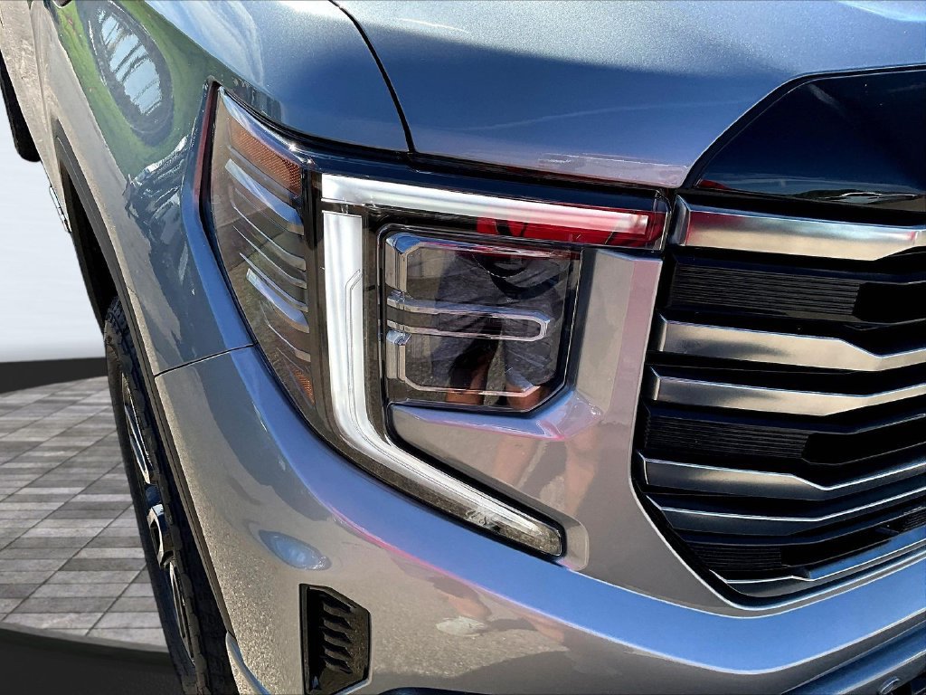 Used 2026 GMC Sierra 1500 AT4 w/ AT4 Premium Package AWD/4WD image 35