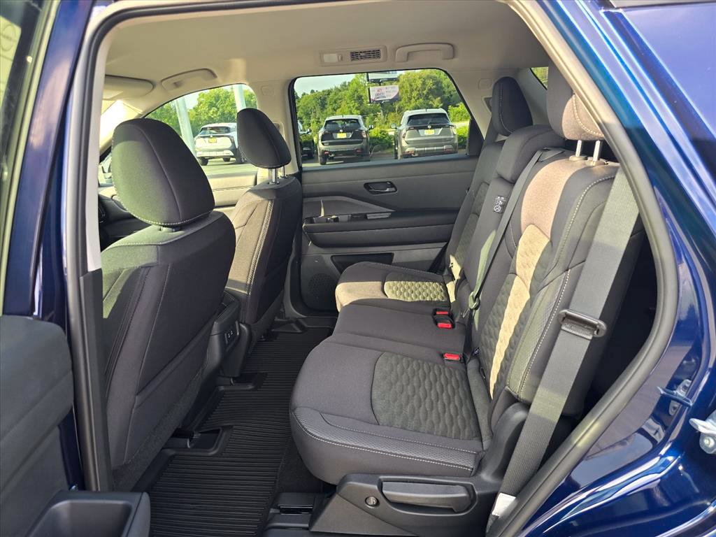 New 2026 Nissan Pathfinder SV FWD image 9