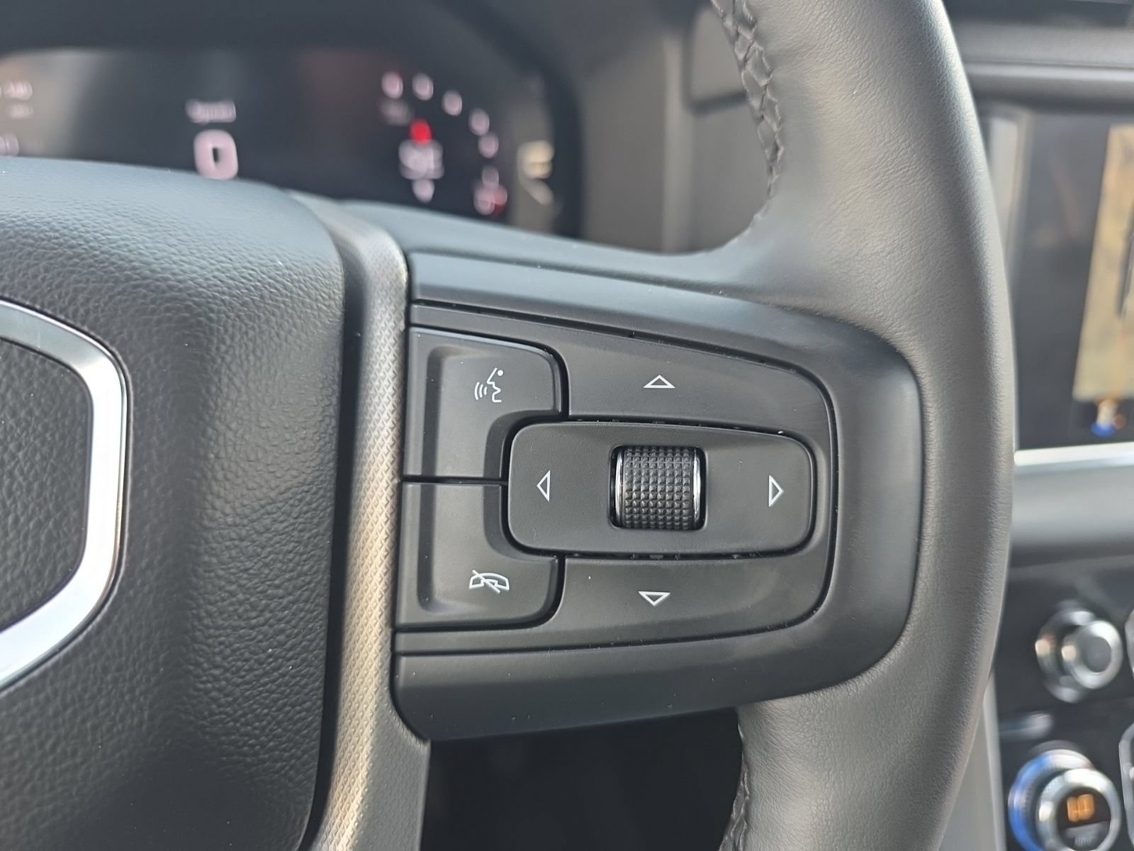 Used 2023 GMC Yukon Denali AWD/4WD image 21