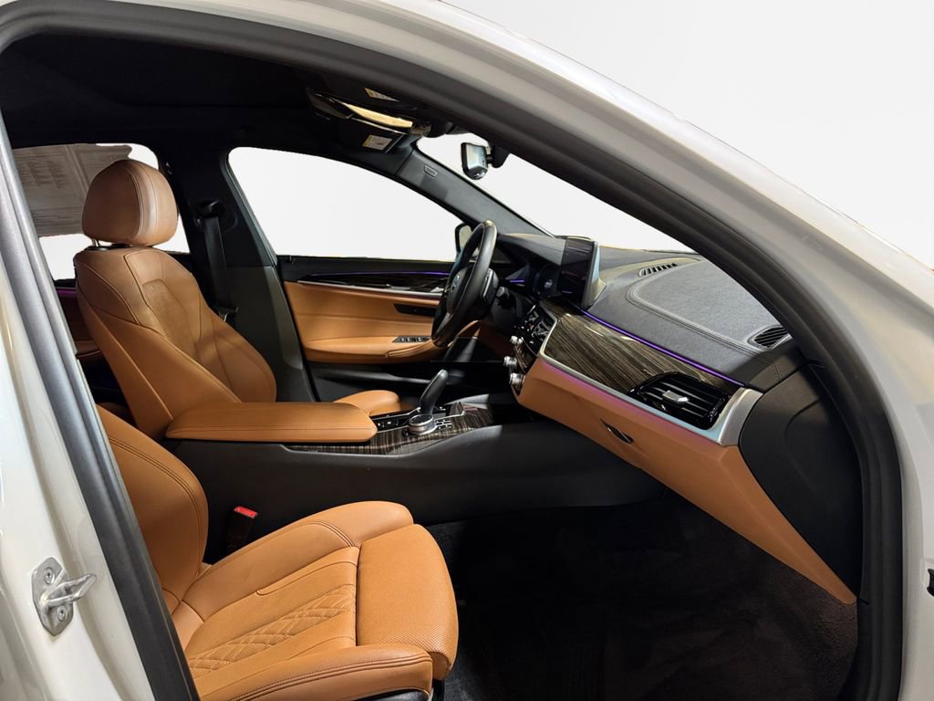Used 2022 BMW 530i xDrive w/ Premium Package image 26