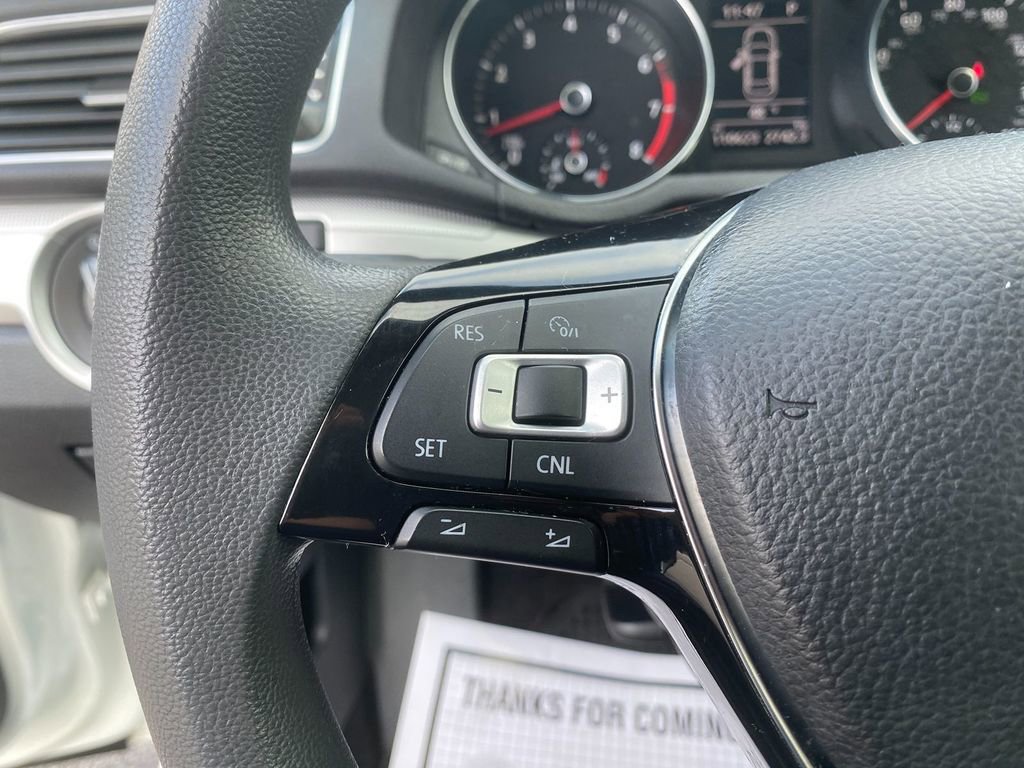 Used 2018 Volkswagen Passat 2.0T S image 16