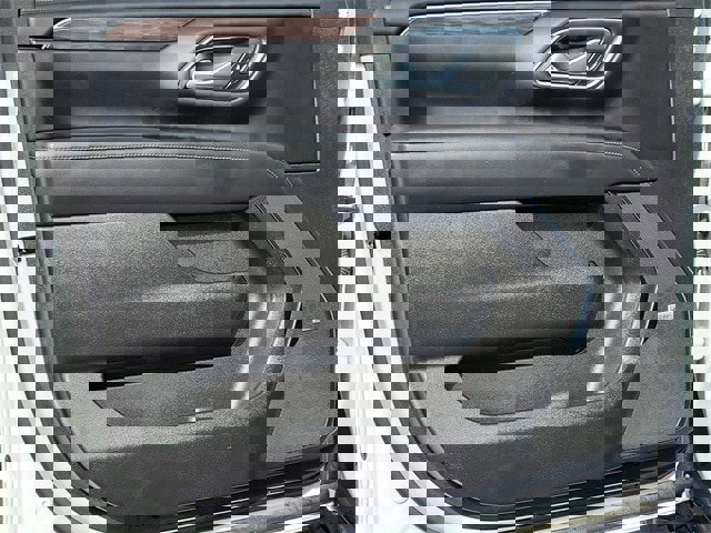 Used 2023 Chevrolet Tahoe Z71 w/ Luxury Package image 6