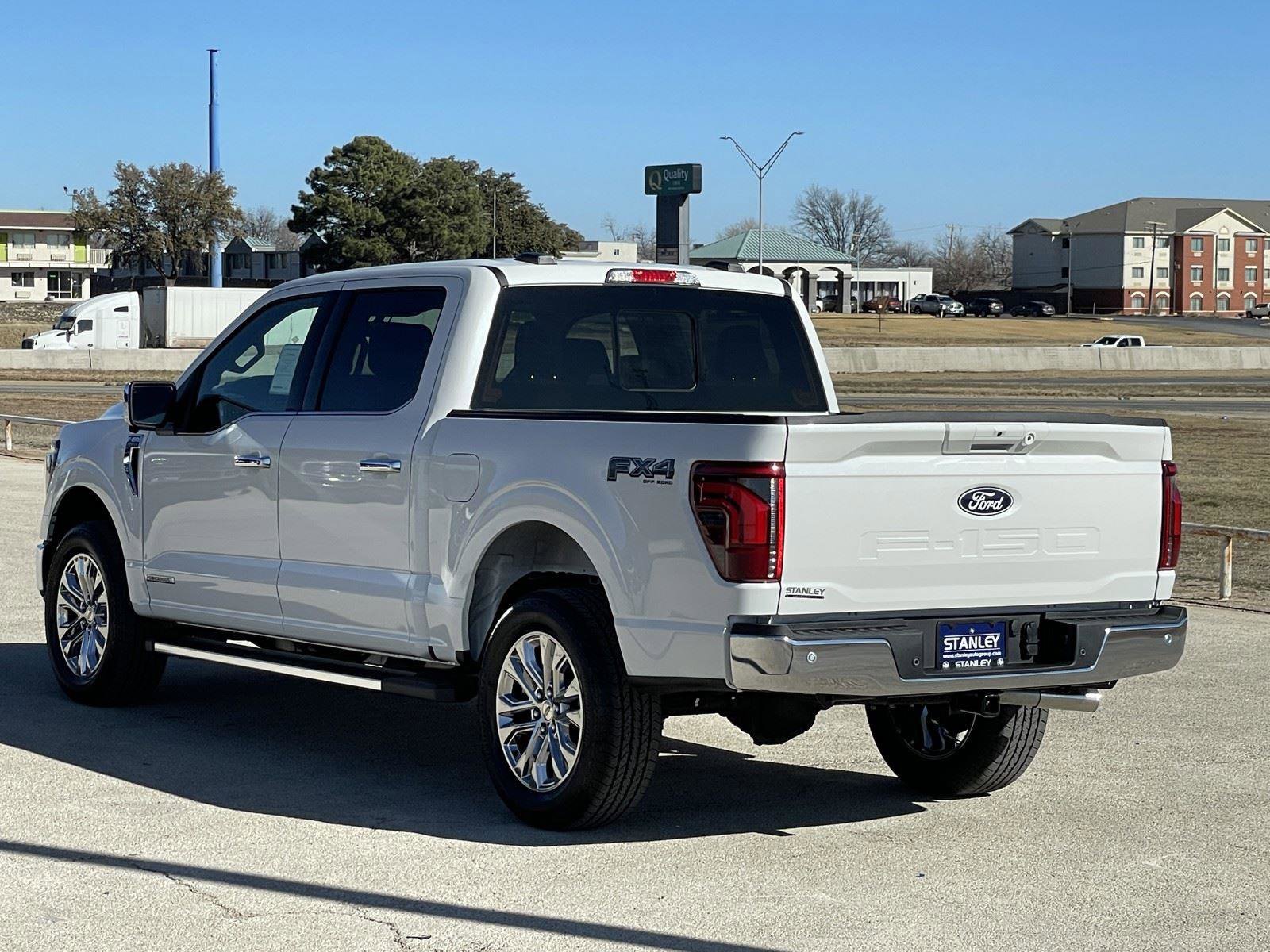 New 2025 Ford F150 Lariat w/ Equipment Group 502A High image 5