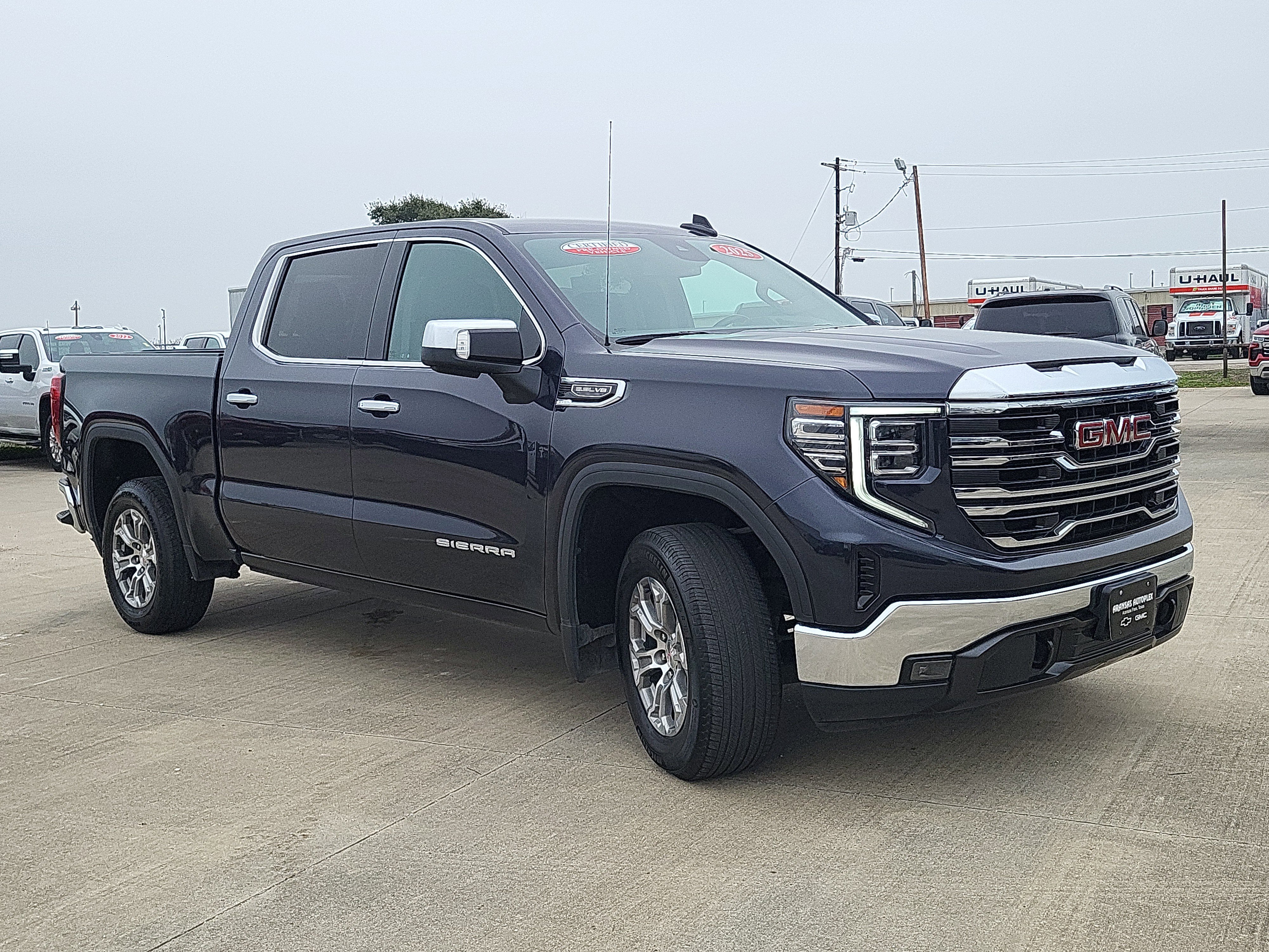 Used 2025 GMC Sierra 1500 SLT image 3