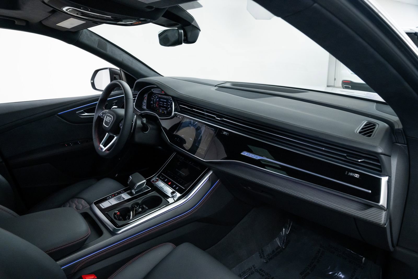 Used 2026 Audi RS Q8 performance image 25