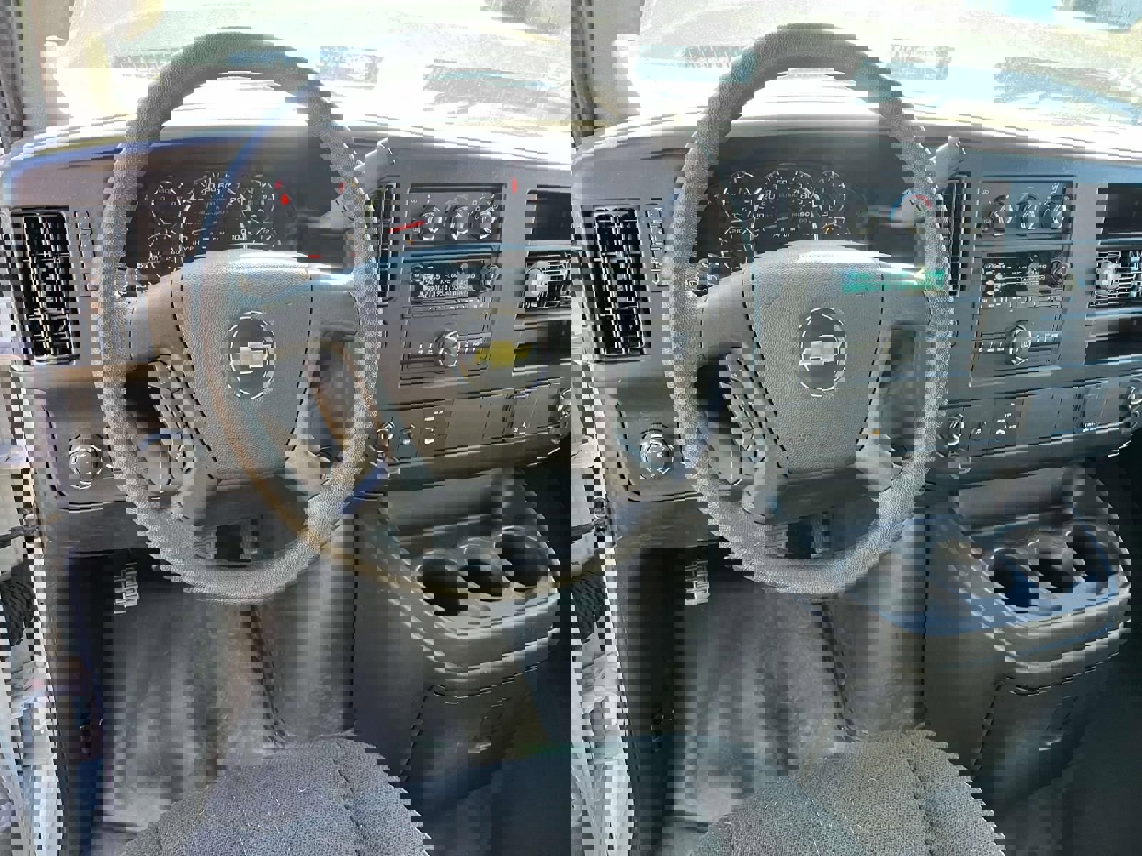 Used 2024 Chevrolet Express 2500 w/ Driver Convenience Package image 14