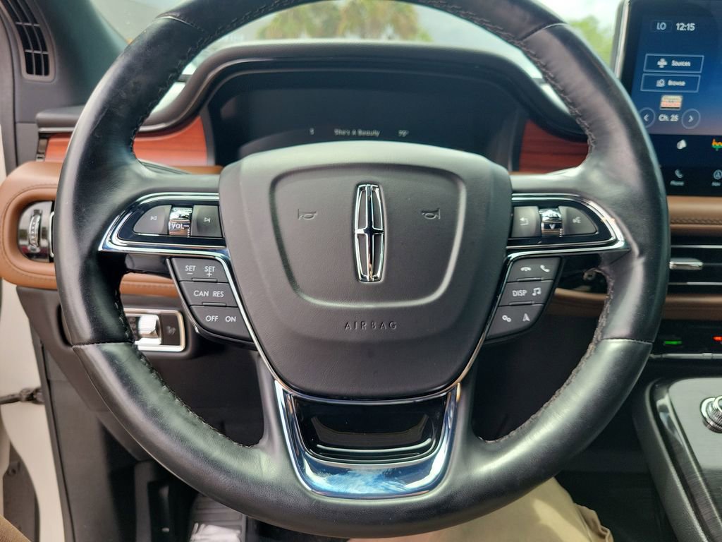Used 2023 Lincoln Nautilus Reserve AWD/4WD image 17