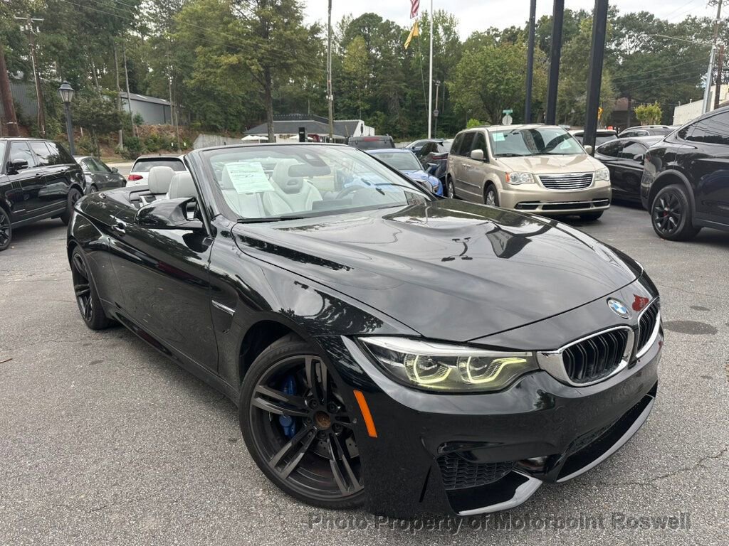 Used 2018 BMW M4 Convertible image 9