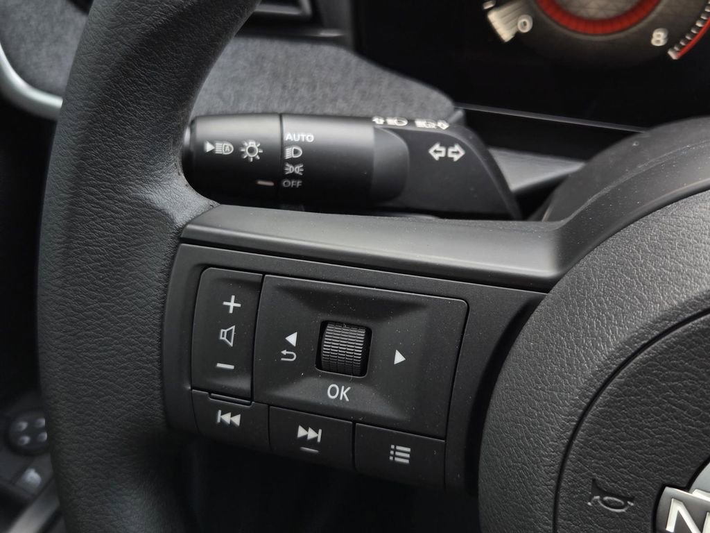 New 2026 Nissan Kicks S image 25