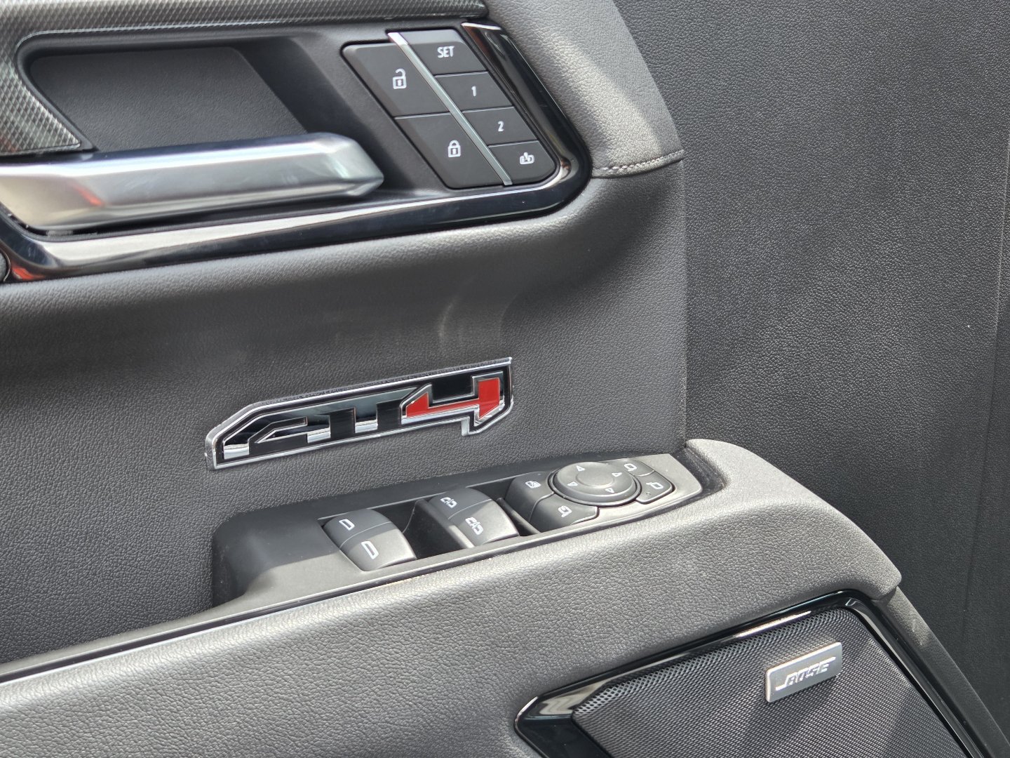 New 2026 GMC Sierra 1500 AT4 w/ AT4 Premium Package AWD/4WD image 32