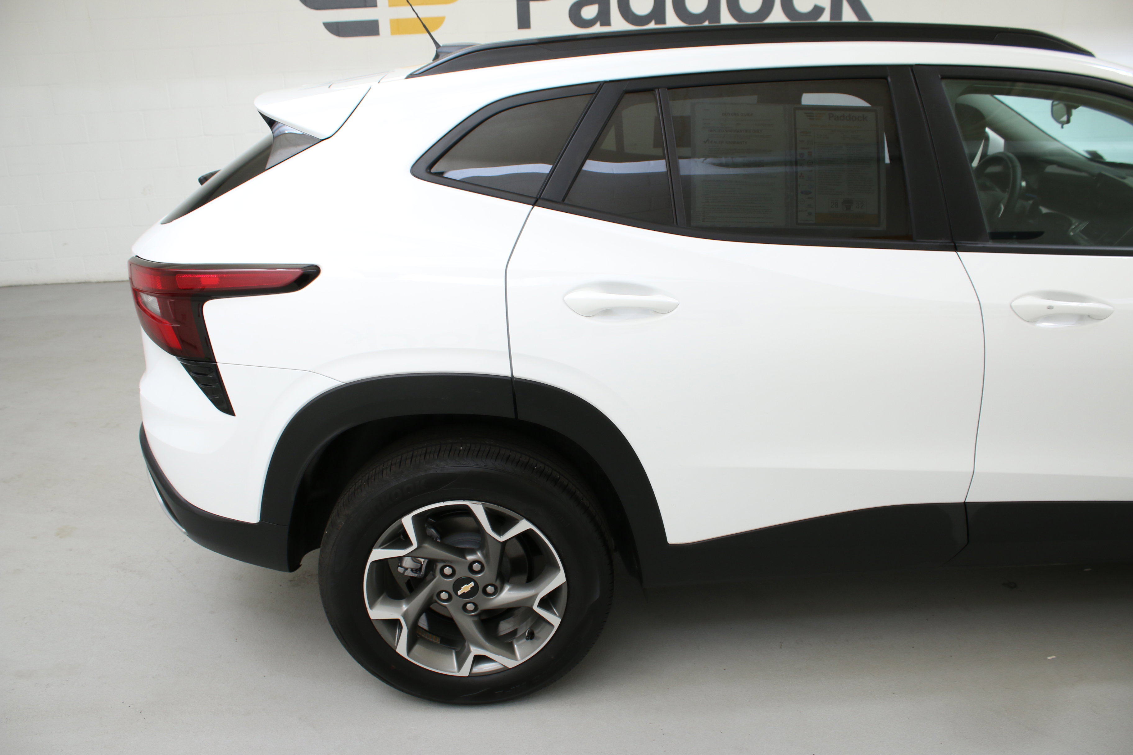 Certified 2025 Chevrolet Trax LT w/ Driver Confidence Package FWD image 10