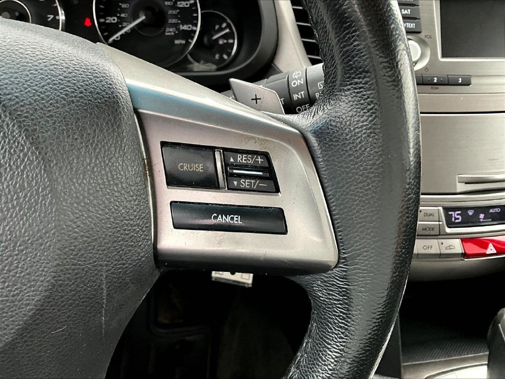 Used 2012 Subaru Outback 2.5i Limited w/ Moonroof Pkg AWD/4WD image 14