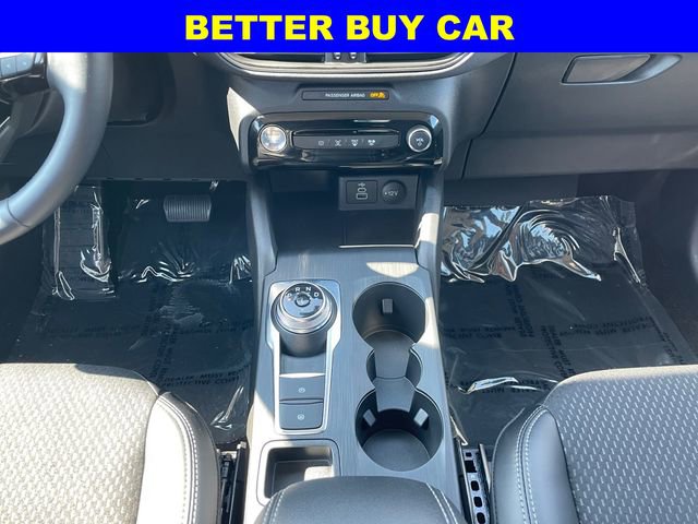 New 2025 Ford Escape SE image 11
