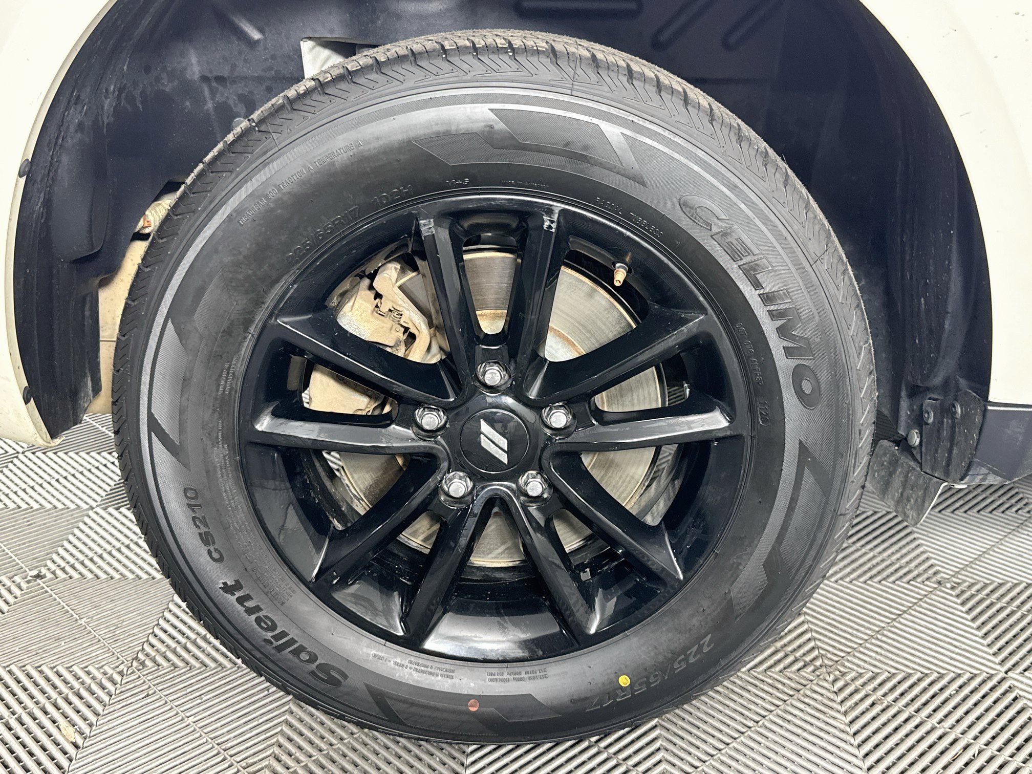 Used 2020 Dodge Journey SE w/ SE Popular Equipment Group FWD image 30