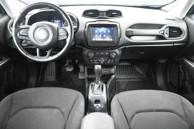 Used 2018 Jeep Renegade Altitude FWD image 20