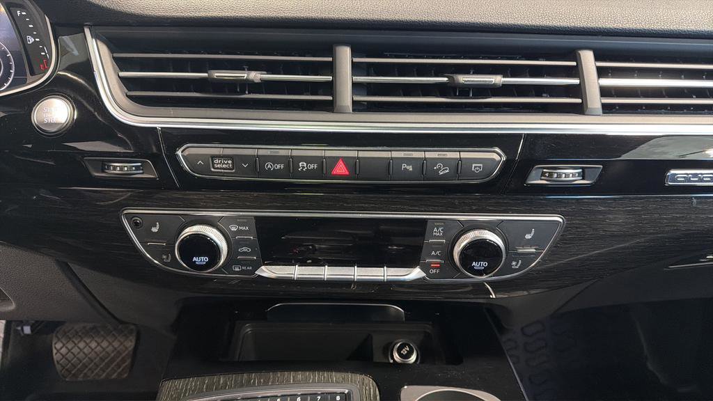 Used 2018 Audi Q7 3.0T Premium Plus w/ Premium Plus Package image 33