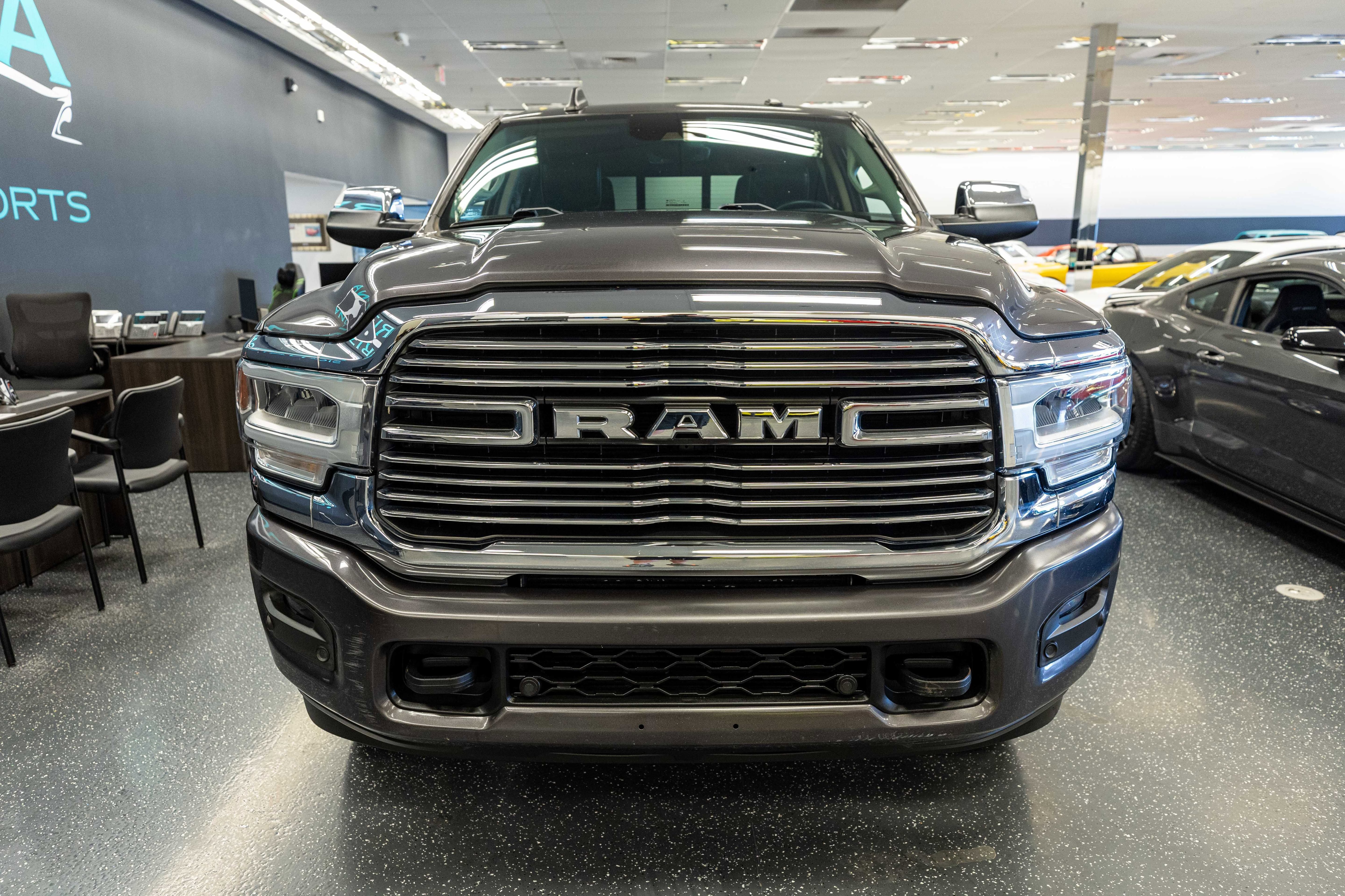 Used 2020 RAM 2500 Laramie AWD/4WD image 2