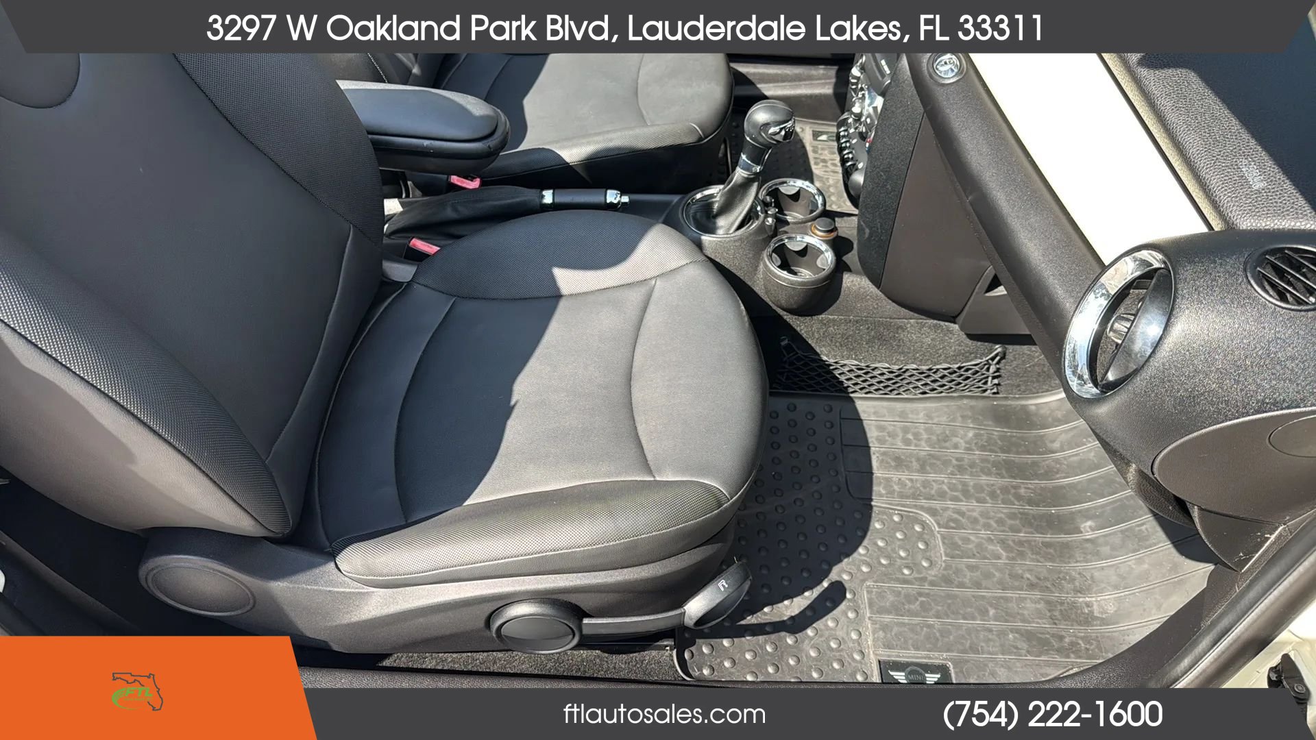 Used 2012 MINI Cooper Convertible FWD image 23