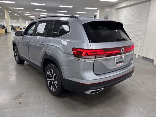Used 2024 Volkswagen Atlas SE image 6