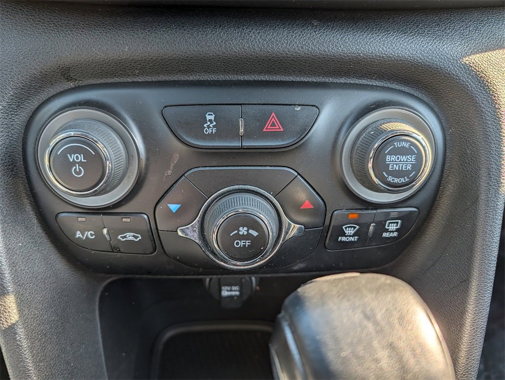 Used 2014 Dodge Dart SXT image 23