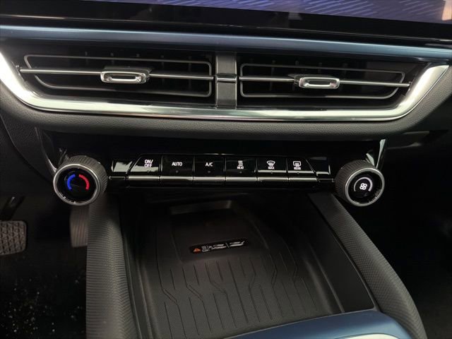 New 2026 Chevrolet Equinox EV LT image 20