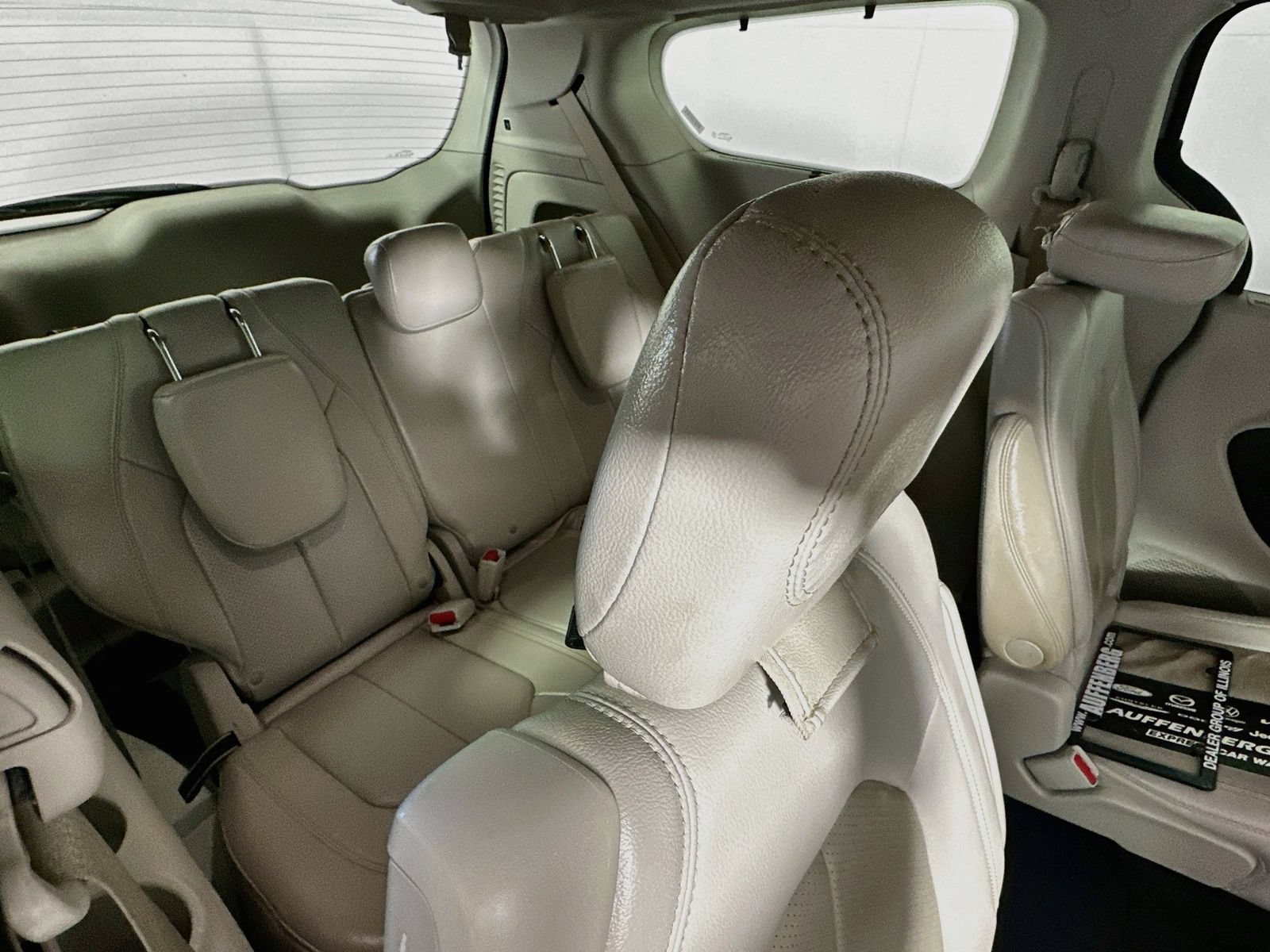 Used 2021 Chrysler Pacifica Touring-L FWD image 26