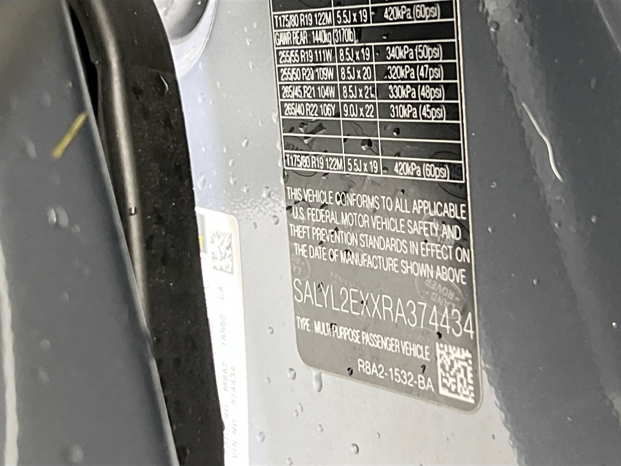 Used 2024 Land Rover Range Rover Velar Dynamic SE image 33