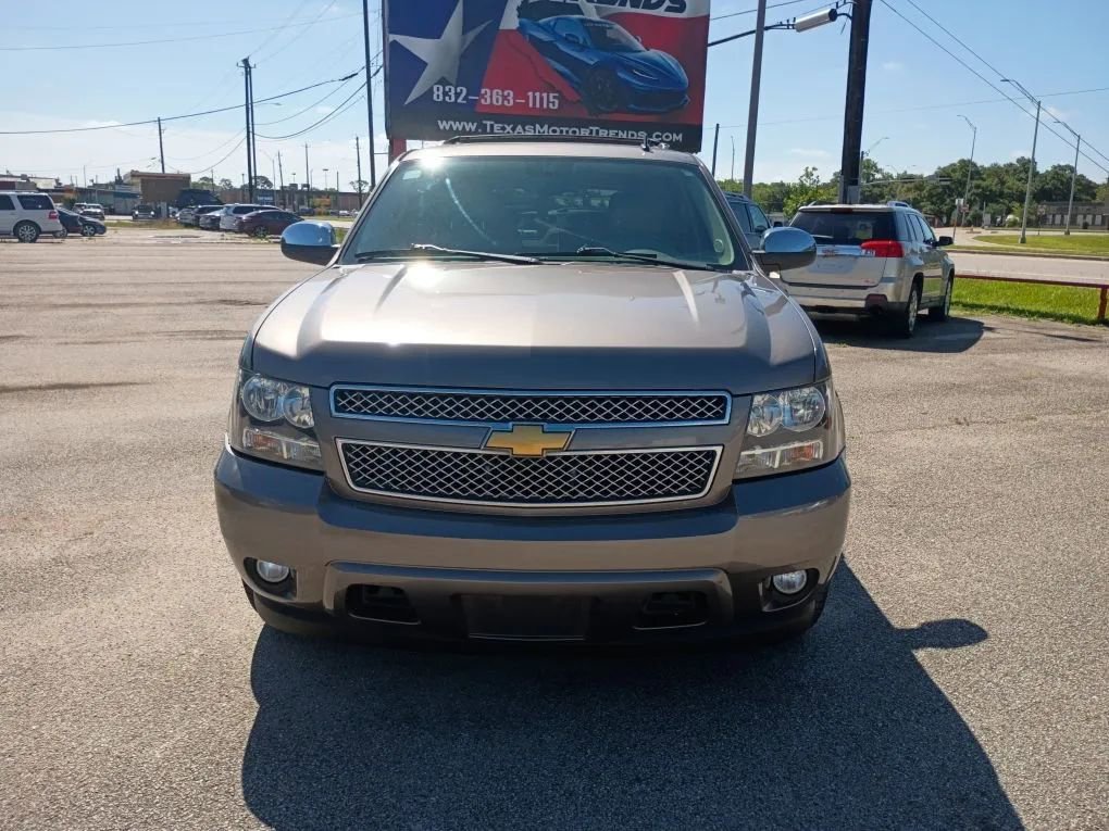 Used 2013 Chevrolet Tahoe LTZ RWD image 8