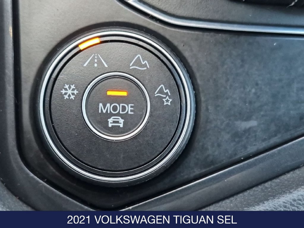 Used 2021 Volkswagen Tiguan SEL AWD/4WD image 26