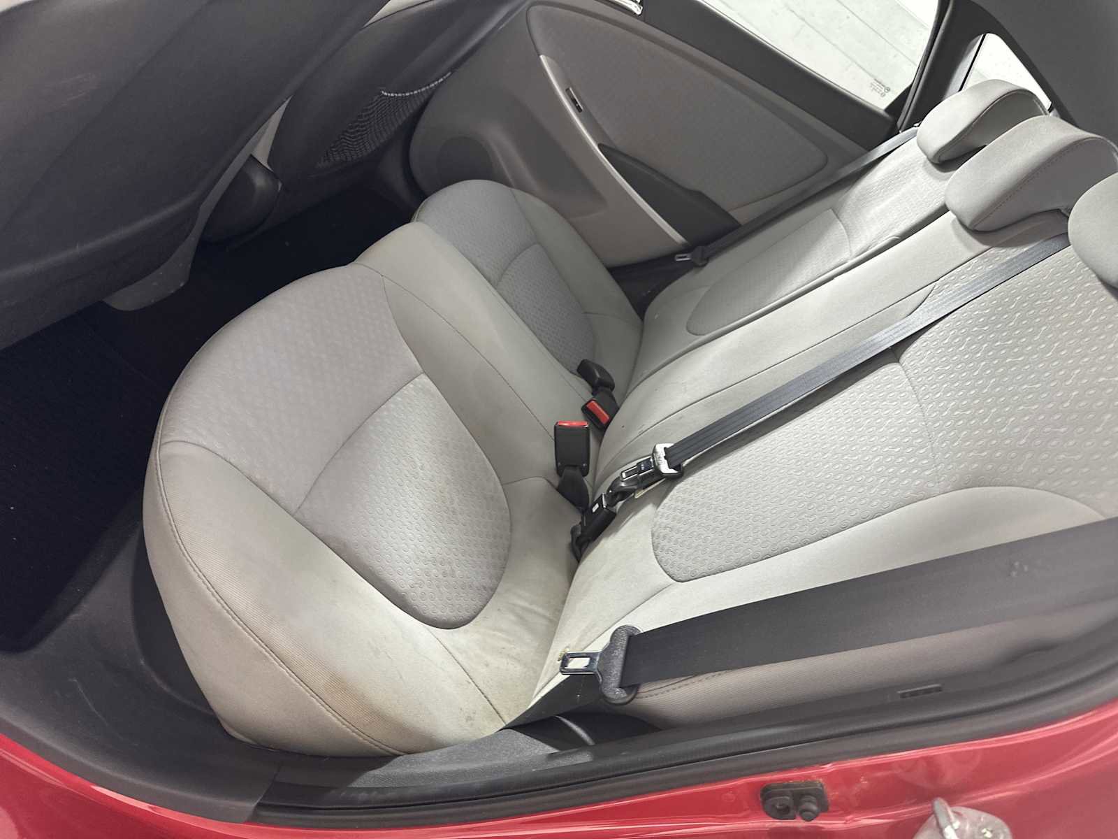 Used 2014 Hyundai Accent SE FWD image 27